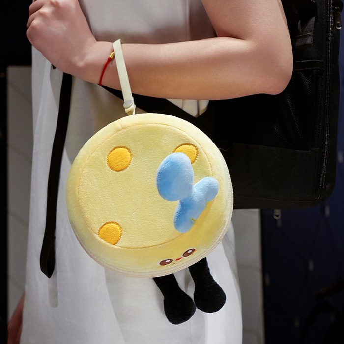 91家纺网 家纺一手货源 找家纺 仟亿莱 2025春夏新款美食系列记忆棉U枕套盒 套盒U枕芝士 17X20cm盒子/个