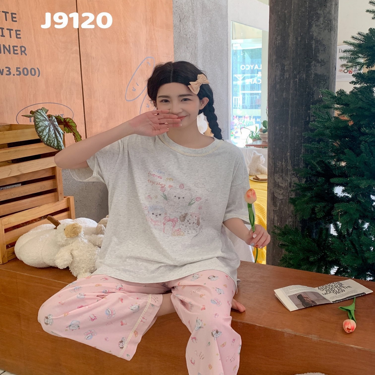 91家纺网 家纺一手货源 找家纺 （总）妍景家居生活馆 2025新款高品质全棉纯棉女士短袖长裤卡通家居服舒适睡衣套装可外穿-绿野仙踪粉