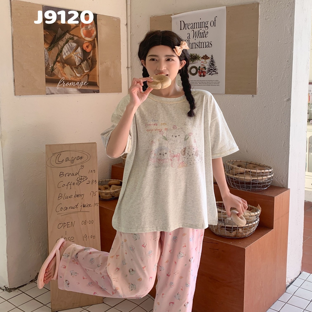 91家纺网 家纺一手货源 找家纺 （总）妍景家居生活馆 2025新款高品质全棉纯棉女士短袖长裤卡通家居服舒适睡衣套装可外穿-绿野仙踪粉