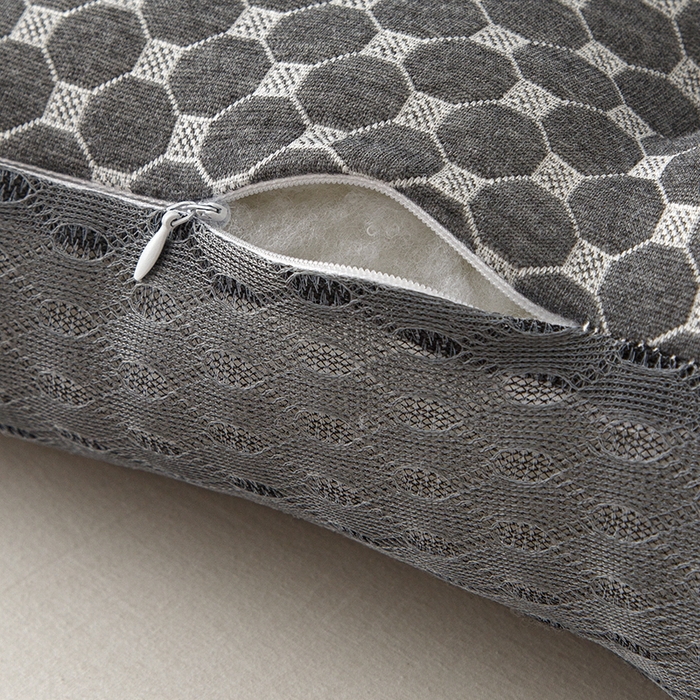 91家纺网 家纺一手货源 找家纺 织布人 2025新款枕芯针织圆柱按摩SPA颈椎养护牵引枕头枕芯家用防落枕枕芯 黑色 40x65cm 中枕/只