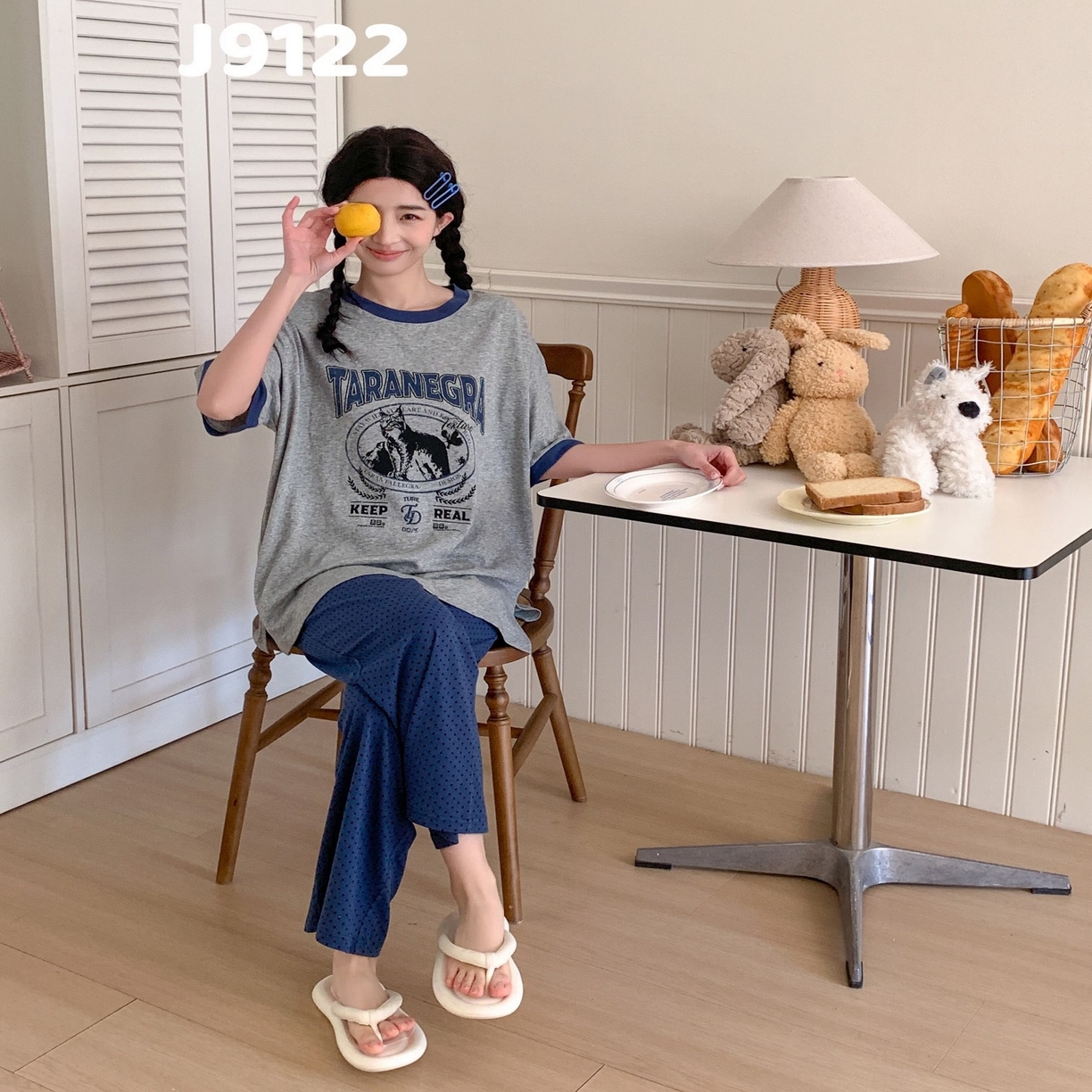 91家纺网 家纺一手货源 找家纺 （总）妍景家居生活馆 2025新款全棉纯棉圆领夏款宽松舒适短袖睡衣套装可外穿卡通家居服套装-佩里游记蓝