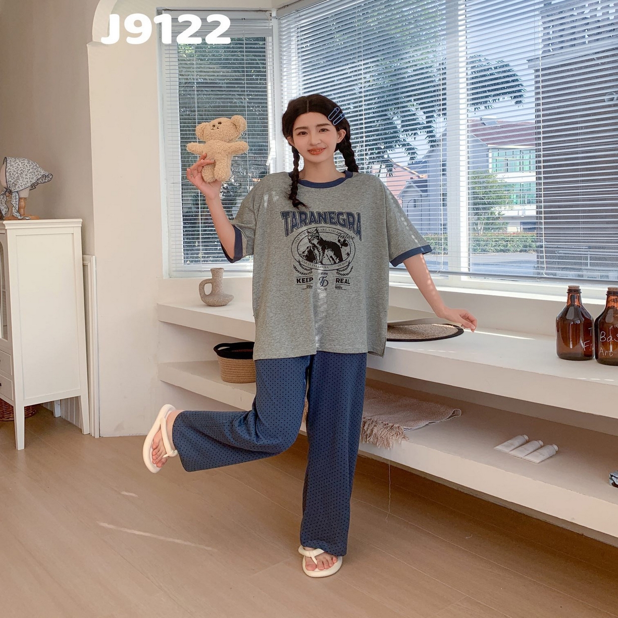 91家纺网 家纺一手货源 找家纺 （总）妍景家居生活馆 2025新款全棉纯棉圆领夏款宽松舒适短袖睡衣套装可外穿卡通家居服套装-佩里游记蓝