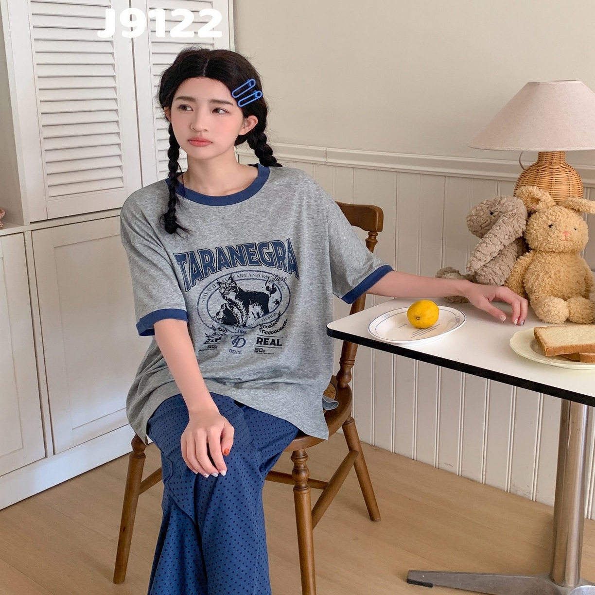 91家纺网 家纺一手货源 找家纺 （总）妍景家居生活馆 2025新款全棉纯棉圆领夏款宽松舒适短袖睡衣套装可外穿卡通家居服套装-佩里游记蓝