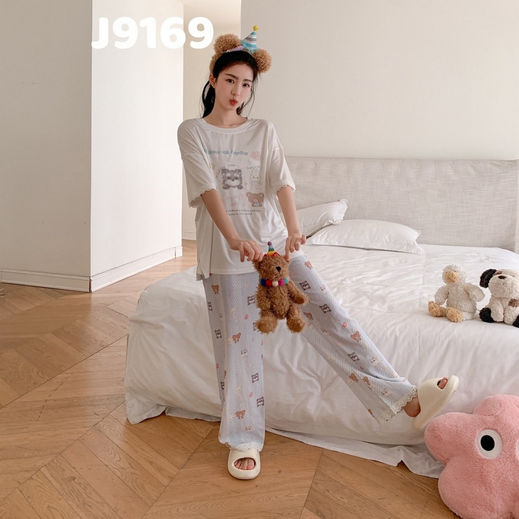 91家纺网 家纺一手货源 找家纺 （总）妍景家居生活馆 2025新款女士短袖长裤睡衣卡通印花宽松休闲可外穿家居服套装-夏目轻歌蓝色