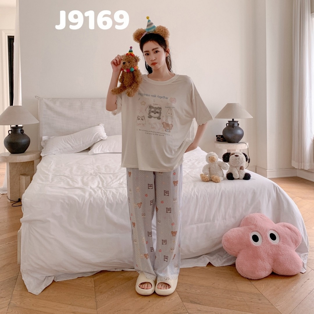 91家纺网 家纺一手货源 找家纺 （总）妍景家居生活馆 2025新款女士短袖长裤睡衣卡通印花宽松休闲可外穿家居服套装-夏目轻歌蓝色