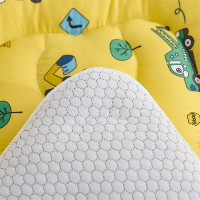 91家纺网 家纺一手货源 找家纺 织布人 2025新款枕芯双面可用儿童枕学生枕头枕芯A版凉豆豆B版全棉卡通枕芯 冰冰熊-小汽车 40x60cm 学生枕/只