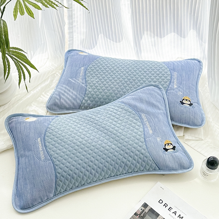 91家纺网 家纺一手货源 找家纺 织布人 2025新款荞麦枕夏凉枕冰豆豆凉感丝枕头茶香枕儿童学生宿舍枕头枕芯 冰豆豆凉感丝-小企鹅茶香枕 33x53cm/只