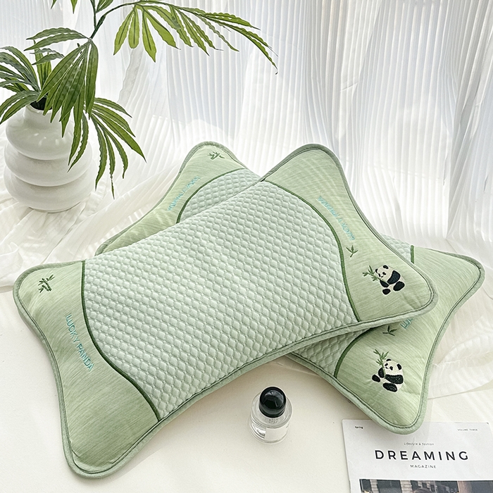 91家纺网 家纺一手货源 找家纺 织布人 2025新款荞麦枕夏凉枕冰豆豆凉感丝枕头茶香枕儿童学生宿舍枕头枕芯 冰豆豆凉感丝-熊猫竹茶香枕 33x53cm/只