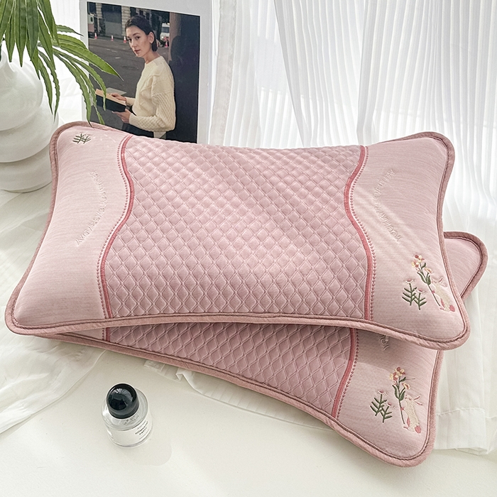 91家纺网 家纺一手货源 找家纺 织布人 2025新款荞麦枕夏凉枕冰豆豆凉感丝枕头茶香枕儿童学生宿舍枕头枕芯 冰豆豆凉感丝-花小兔荞麦枕 33x53cm/只