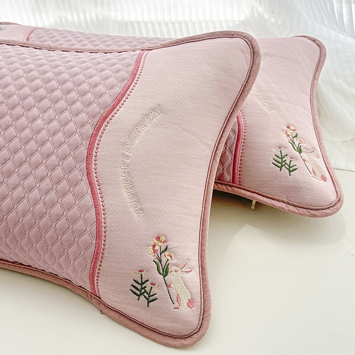 91家纺网 家纺一手货源 找家纺 织布人 2025新款荞麦枕夏凉枕冰豆豆凉感丝枕头茶香枕儿童学生宿舍枕头枕芯 冰豆豆凉感丝-花小兔荞麦枕 33x53cm/只