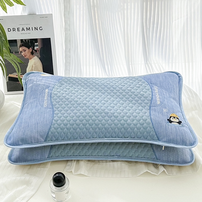 91家纺网 家纺一手货源 找家纺 织布人 2025新款荞麦枕夏凉枕冰豆豆凉感丝枕头茶香枕儿童学生宿舍枕头枕芯 冰豆豆凉感丝-小企鹅荞麦枕 33x53cm/只