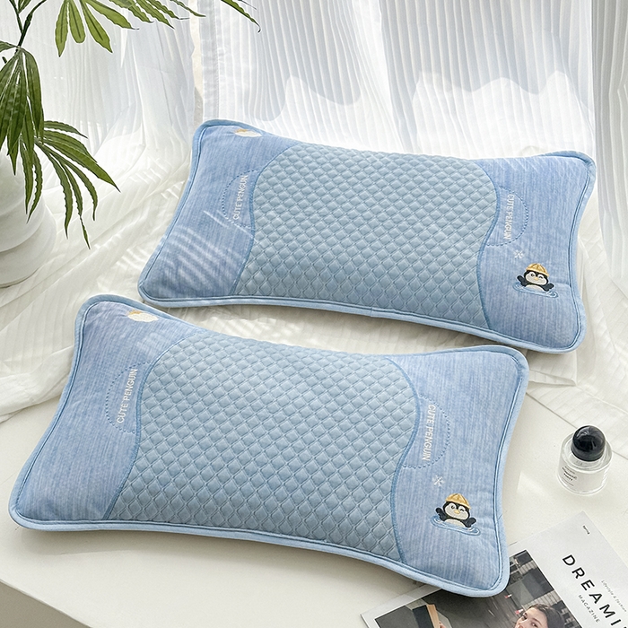 91家纺网 家纺一手货源 找家纺 织布人 2025新款荞麦枕夏凉枕冰豆豆凉感丝枕头茶香枕儿童学生宿舍枕头枕芯 冰豆豆凉感丝-小企鹅荞麦枕 33x53cm/只