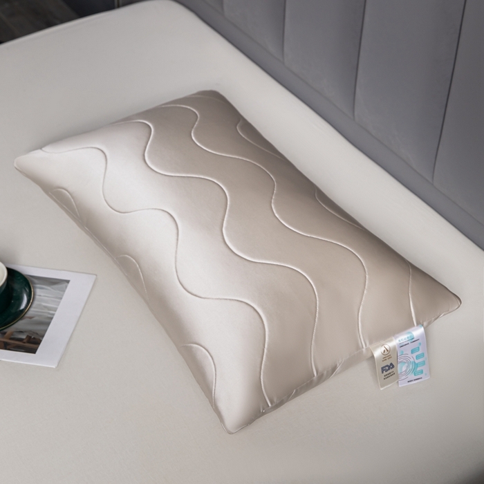 91家纺网 家纺一手货源 找家纺 糖果枕芯2025新款轻奢硅胶枕芯羽丝绒枕头 轻奢硅胶枕-灰金42*70cm