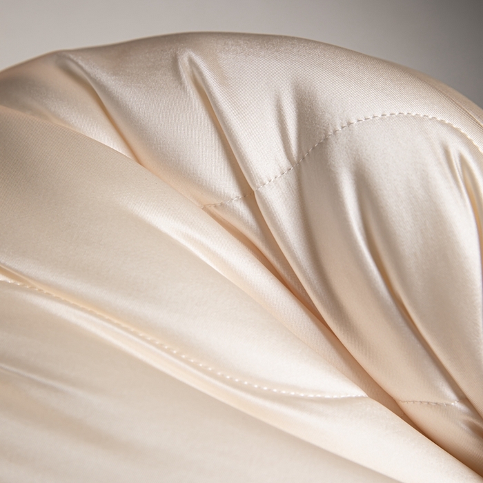 91家纺网 家纺一手货源 找家纺 糖果枕芯2025新款轻奢硅胶枕芯羽丝绒枕头 轻奢硅胶枕-米金42*70cm