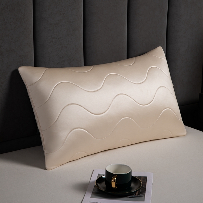 91家纺网 家纺一手货源 找家纺 糖果枕芯2025新款轻奢硅胶枕芯羽丝绒枕头 轻奢硅胶枕-米金42*70cm