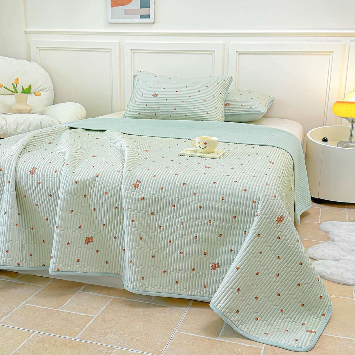 91家纺网 家纺一手货源 找家纺 橘夏家纺 2025新款莱赛尔天丝轻奢风多功能枕套单品枕套枕套单件 草莓小熊-绿