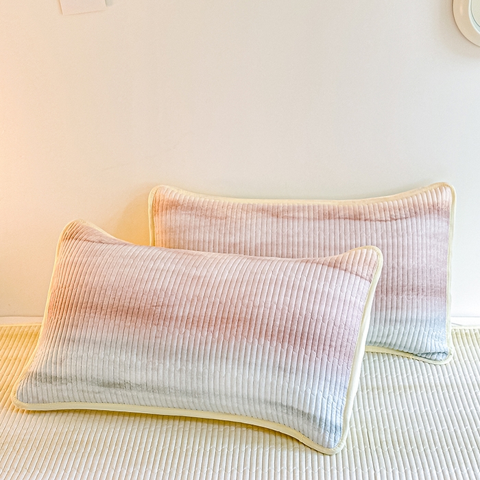 91家纺网 家纺一手货源 找家纺 （总）橘夏家纺 2025新款双层纱小云棉床盖单枕套