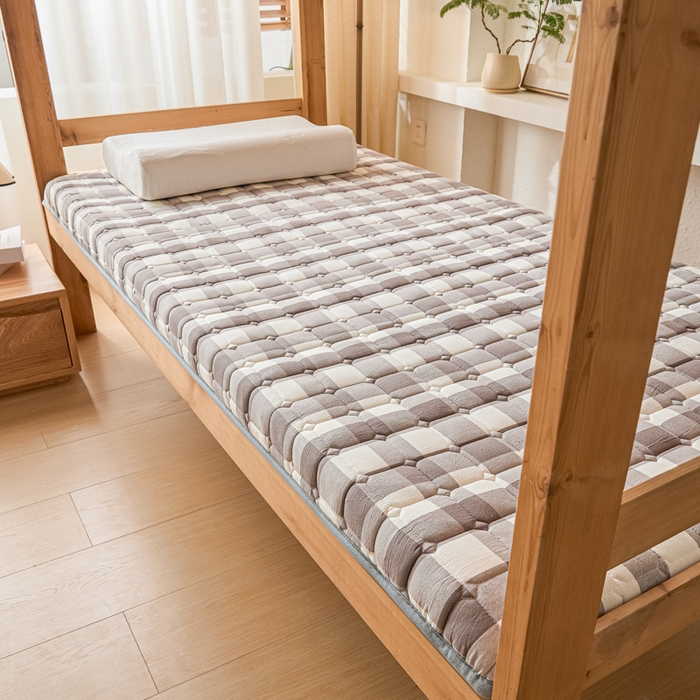 91家纺网 家纺一手货源 找家纺 （总）暖季2025新款A类无印风学生款 棉花床垫