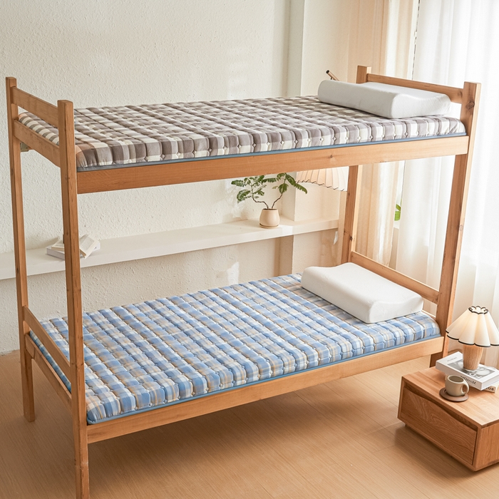 91家纺网 家纺一手货源 找家纺 暖季2025新款A类无印风学生款 棉花床垫 简兮蓝