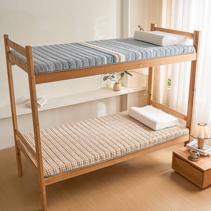 91家纺网 家纺一手货源 找家纺 暖季2025新款A类无印风学生款 棉花床垫 咖小格