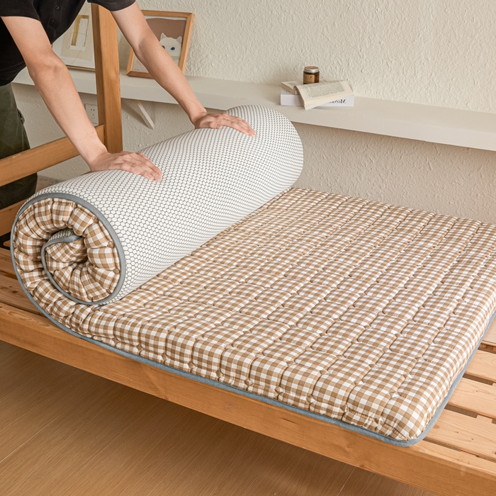 91家纺网 家纺一手货源 找家纺 暖季2025新款A类无印风学生款 棉花床垫 咖小格