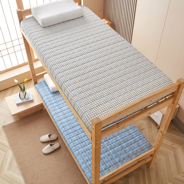 91家纺网 家纺一手货源 找家纺 暖季2025新款A类无印风学生款 棉花床垫 绿小格