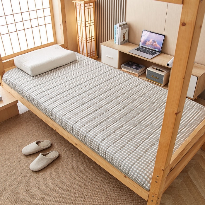 91家纺网 家纺一手货源 找家纺 暖季2025新款A类无印风学生款 棉花床垫 绿小格