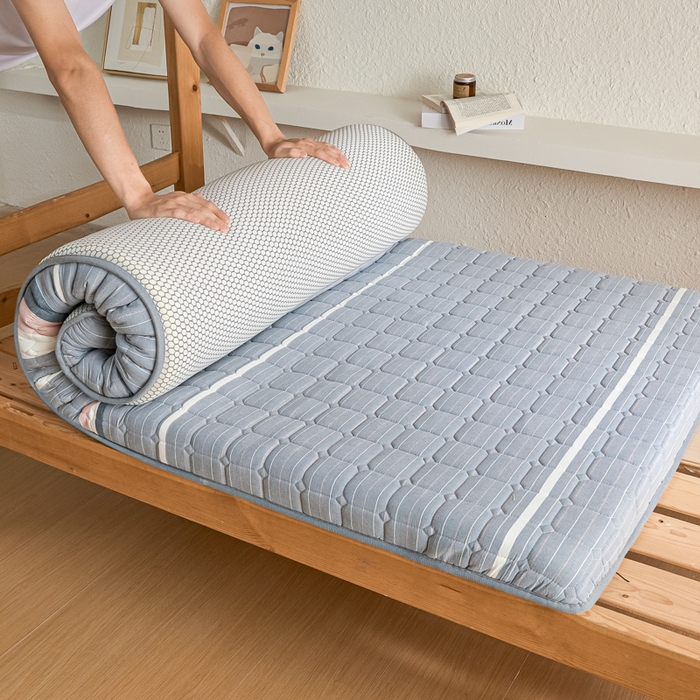 91家纺网 家纺一手货源 找家纺 暖季2025新款A类无印风学生款 棉花床垫马里奥灰