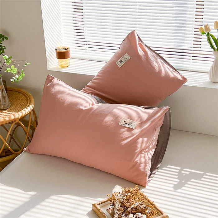 91家纺网 家纺一手货源 找家纺 恋人优选2025新款纯棉色织水洗贴标枕套 豆沙-浅灰