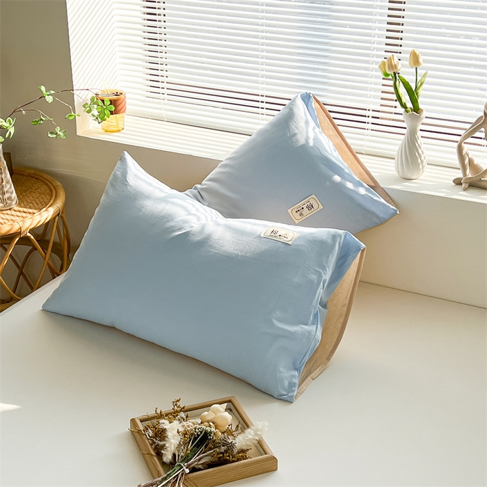 91家纺网 家纺一手货源 找家纺 恋人优选2025新款纯棉色织水洗贴标枕套 浅蓝-米