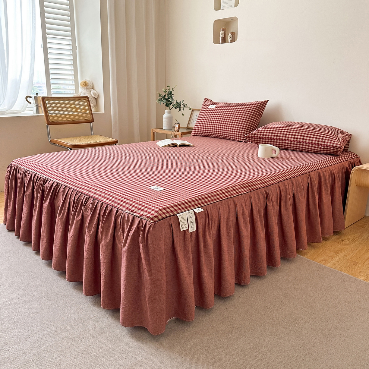 91家纺网 家纺一手货源 找家纺 笠裙家纺2025新款色织全棉床裙床罩 水洗棉 芸素红