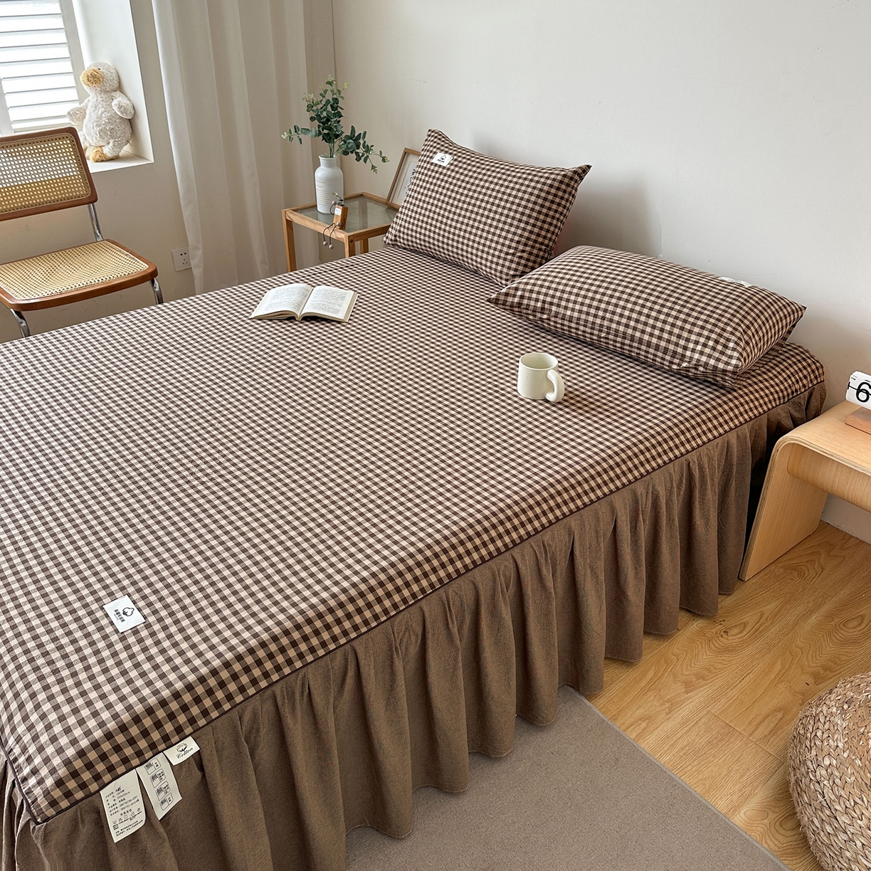 91家纺网 家纺一手货源 找家纺 笠裙家纺2025新款色织全棉床裙床罩 水洗棉 芸素咖