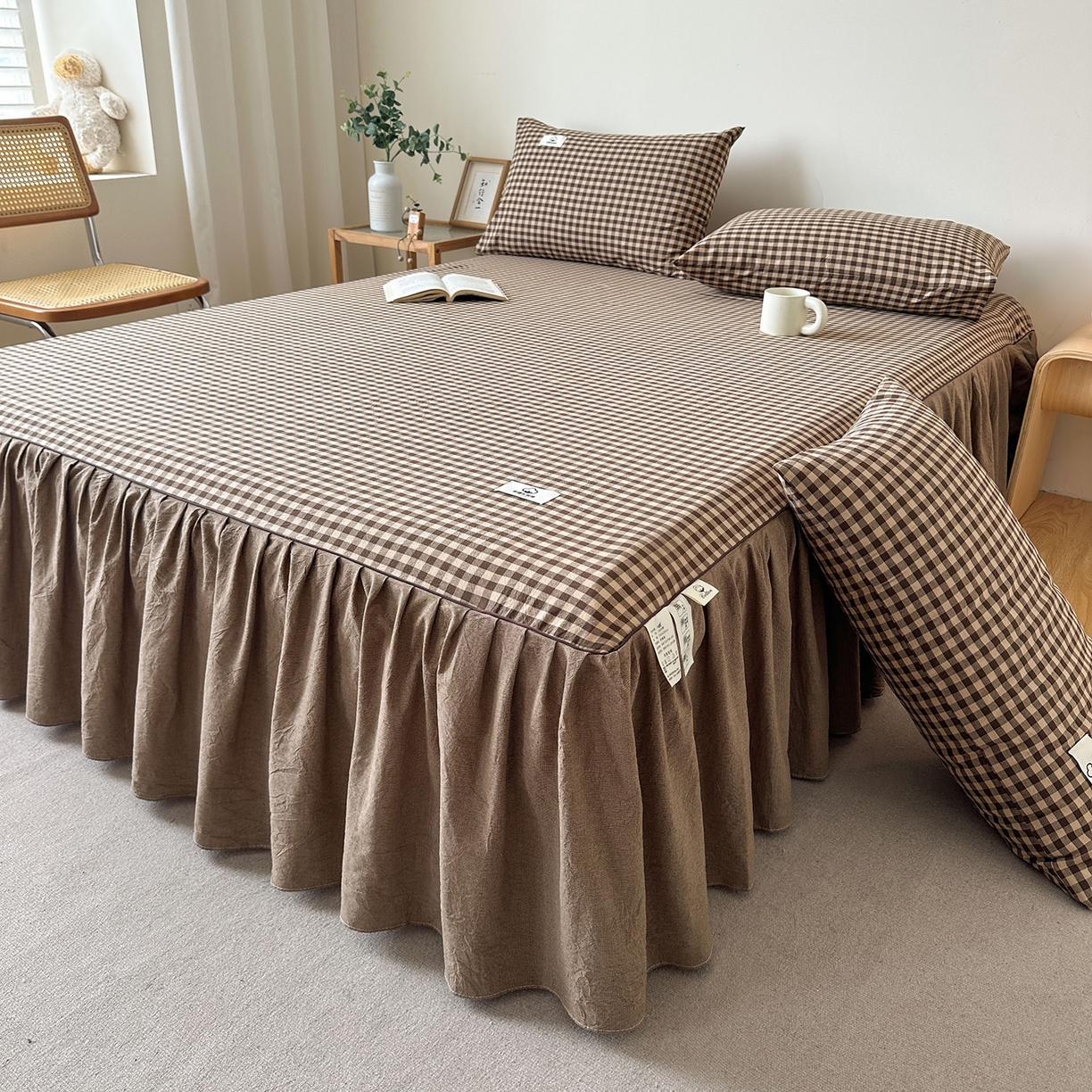 91家纺网 家纺一手货源 找家纺 笠裙家纺2025新款色织全棉床裙床罩 水洗棉 芸素咖