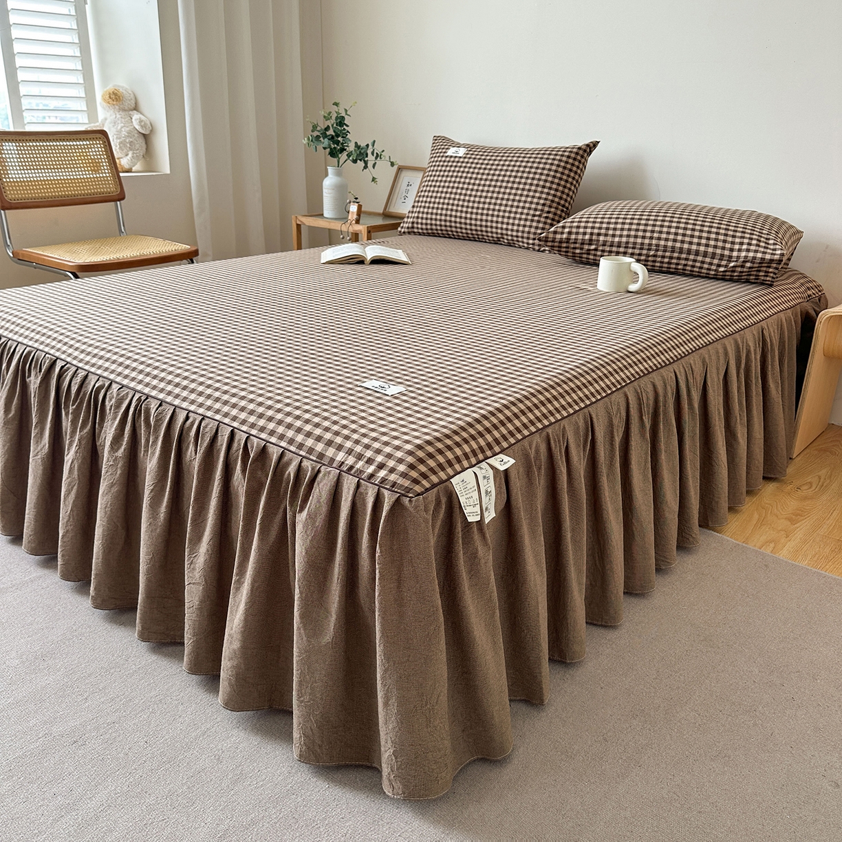 91家纺网 家纺一手货源 找家纺 笠裙家纺2025新款色织全棉床裙床罩 水洗棉 芸素咖