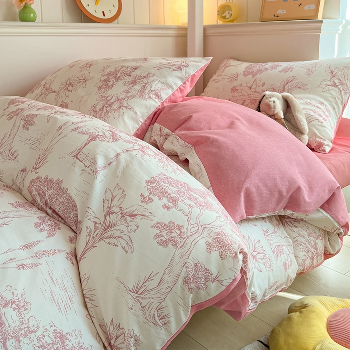 91家纺网 家纺一手货源 找家纺 雅居纺家纺 2025新款全棉纯棉印花系列学生宿舍三四件套上下铺三件套 粉色花园