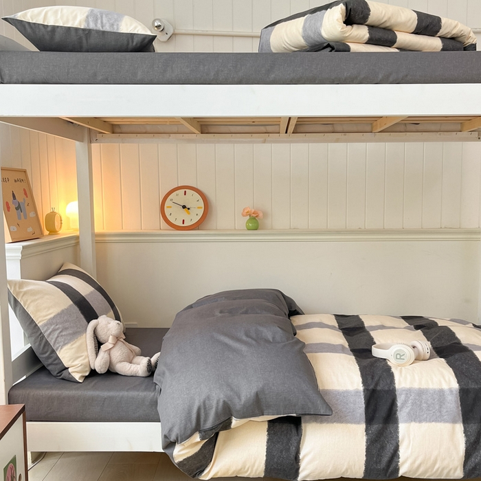 91家纺网 家纺一手货源 找家纺 雅居纺家纺 2025新款全棉纯棉印花系列学生宿舍三四件套上下铺三件套 复古格子灰