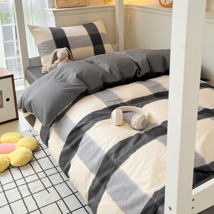 91家纺网 家纺一手货源 找家纺 雅居纺家纺 2025新款全棉纯棉印花系列学生宿舍三四件套上下铺三件套 复古格子灰