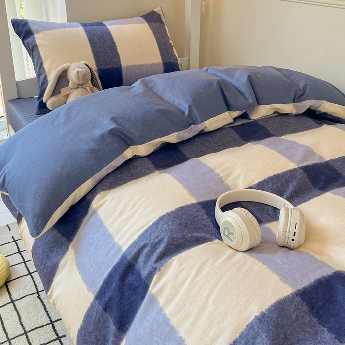 91家纺网 家纺一手货源 找家纺 雅居纺家纺 2025新款全棉纯棉印花系列学生宿舍三四件套上下铺三件套 复古格子蓝