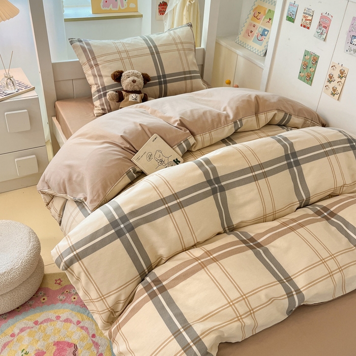 91家纺网 家纺一手货源 找家纺 雅居纺家纺 2025新款全棉纯棉印花系列学生宿舍三四件套上下铺三件套 复古卡其格