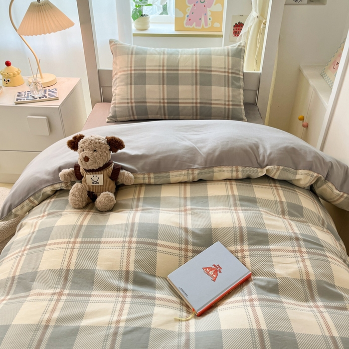 91家纺网 家纺一手货源 找家纺 雅居纺家纺 2025新款全棉纯棉印花系列学生宿舍三四件套上下铺三件套 复古蓝灰格