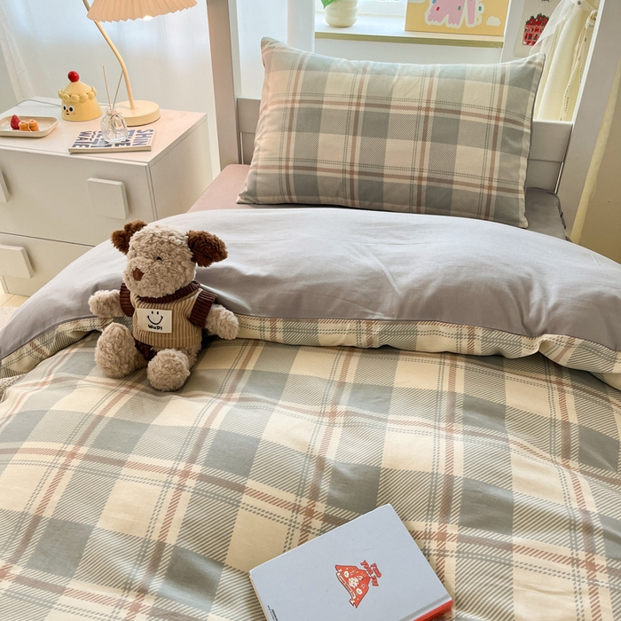 91家纺网 家纺一手货源 找家纺 雅居纺家纺 2025新款全棉纯棉印花系列学生宿舍三四件套上下铺三件套 复古蓝灰格