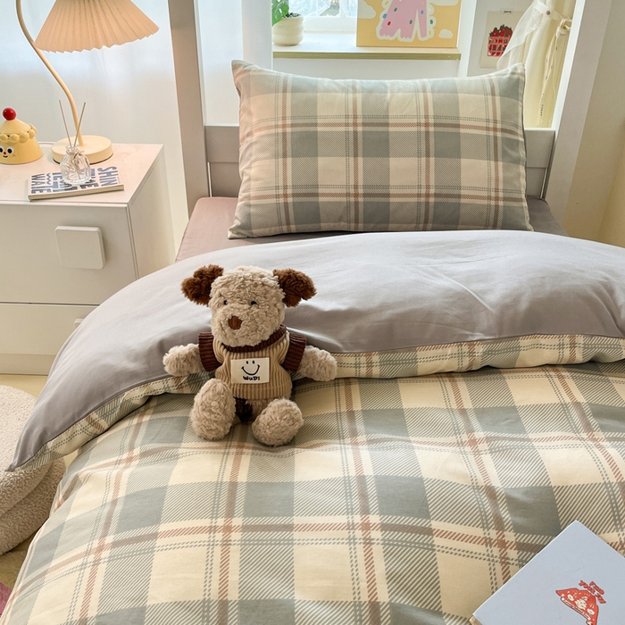 91家纺网 家纺一手货源 找家纺 雅居纺家纺 2025新款全棉纯棉印花系列学生宿舍三四件套上下铺三件套 复古蓝灰格