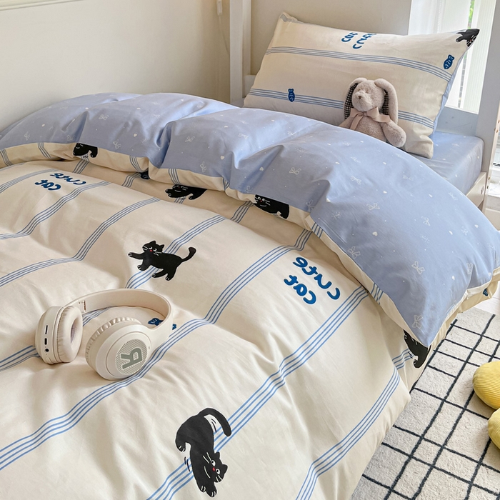 91家纺网 家纺一手货源 找家纺 雅居纺家纺 2025新款全棉纯棉印花系列学生宿舍三四件套上下铺三件套 可爱小猫