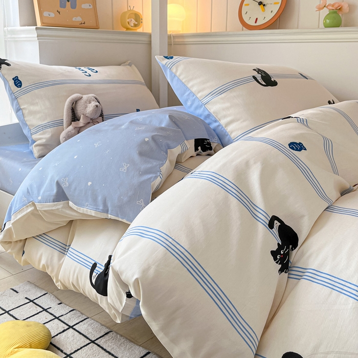 91家纺网 家纺一手货源 找家纺 雅居纺家纺 2025新款全棉纯棉印花系列学生宿舍三四件套上下铺三件套 可爱小猫