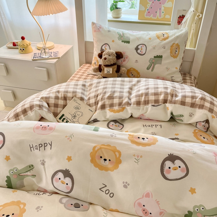 91家纺网 家纺一手货源 找家纺 雅居纺家纺 2025新款全棉纯棉印花系列学生宿舍三四件套上下铺三件套 乐园