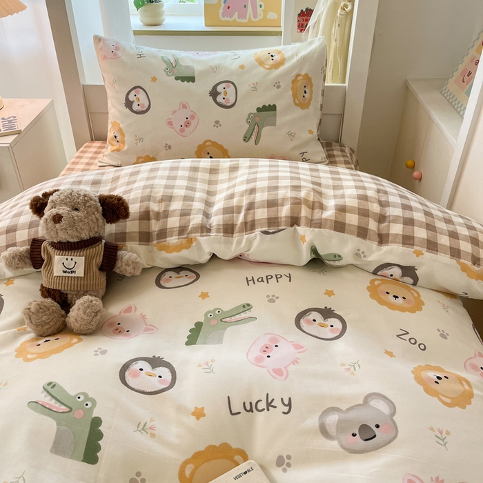 91家纺网 家纺一手货源 找家纺 雅居纺家纺 2025新款全棉纯棉印花系列学生宿舍三四件套上下铺三件套 乐园