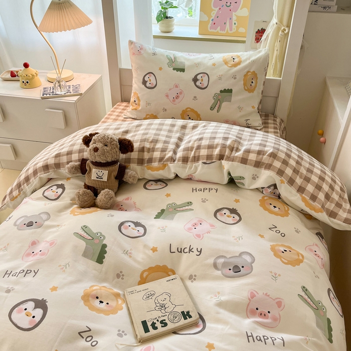 91家纺网 家纺一手货源 找家纺 雅居纺家纺 2025新款全棉纯棉印花系列学生宿舍三四件套上下铺三件套 乐园