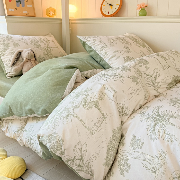 91家纺网 家纺一手货源 找家纺 雅居纺家纺 2025新款全棉纯棉印花系列学生宿舍三四件套上下铺三件套 奇遇森林