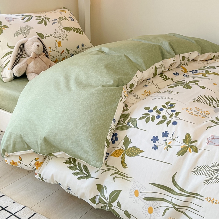 91家纺网 家纺一手货源 找家纺 雅居纺家纺 2025新款全棉纯棉印花系列学生宿舍三四件套上下铺三件套 森林日记