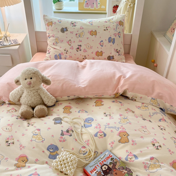 91家纺网 家纺一手货源 找家纺 雅居纺家纺 2025新款全棉纯棉印花系列学生宿舍三四件套上下铺三件套 小狗派对